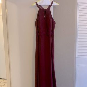 Azazie Melody in Cabernet.Bust 45,waist 38,hips 44,hollow to floor 54,height 64.